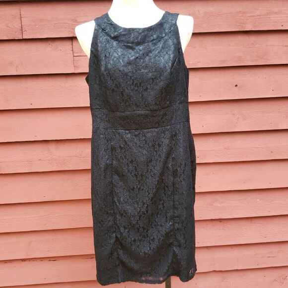 Black Lace Midi Dress Sz 16 Sleeveless Lined Cocktail Party Elegant Whimsigoth - Picture 2 of 8